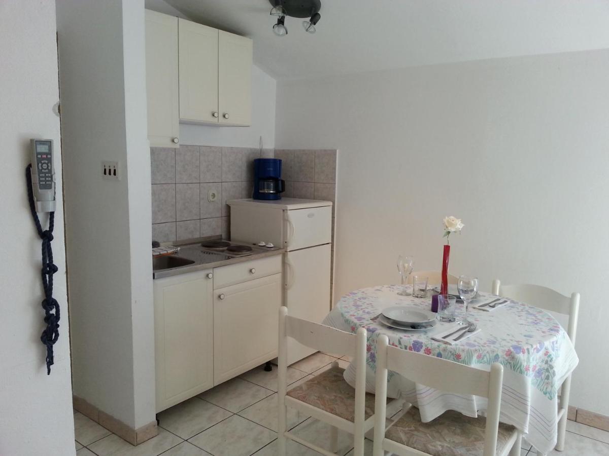 Apartmani Elena マリンスカ エクステリア 写真