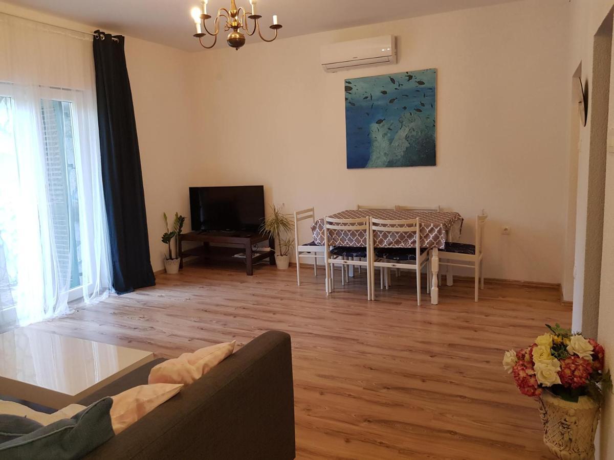 Apartmani Elena マリンスカ エクステリア 写真