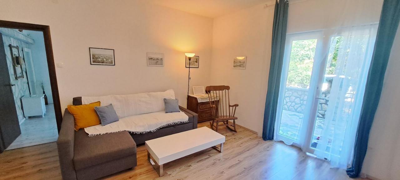 Apartmani Elena マリンスカ エクステリア 写真